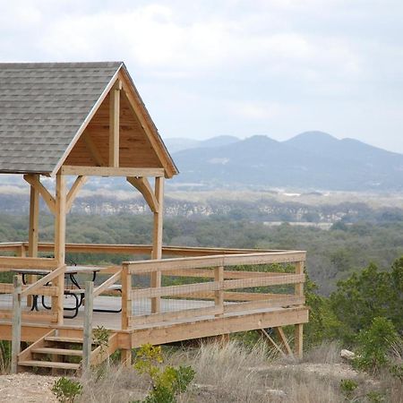 Utopia Family Home With Mountain Viewing Deck! Luaran gambar